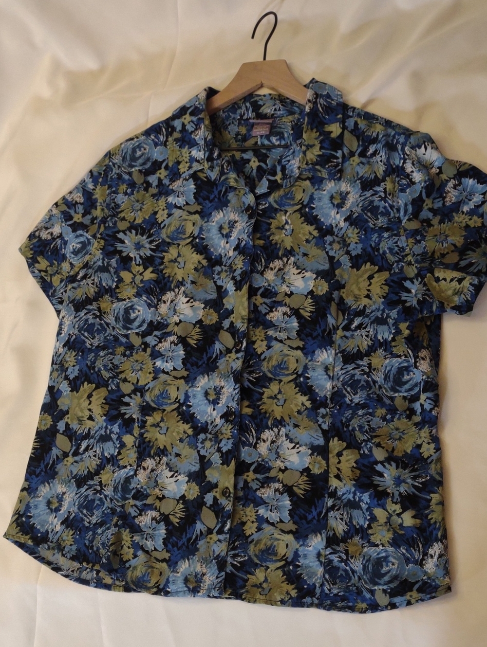 Laura Scott Short-Sleeve Floral Button-Up Blouse Blue & Olive - Size XL